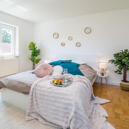 Eg Links-Wunderschoene 70M Grosse 2-Zimmer City Wohnung Naehe Salzburg Freilassing Zewnętrze zdjęcie